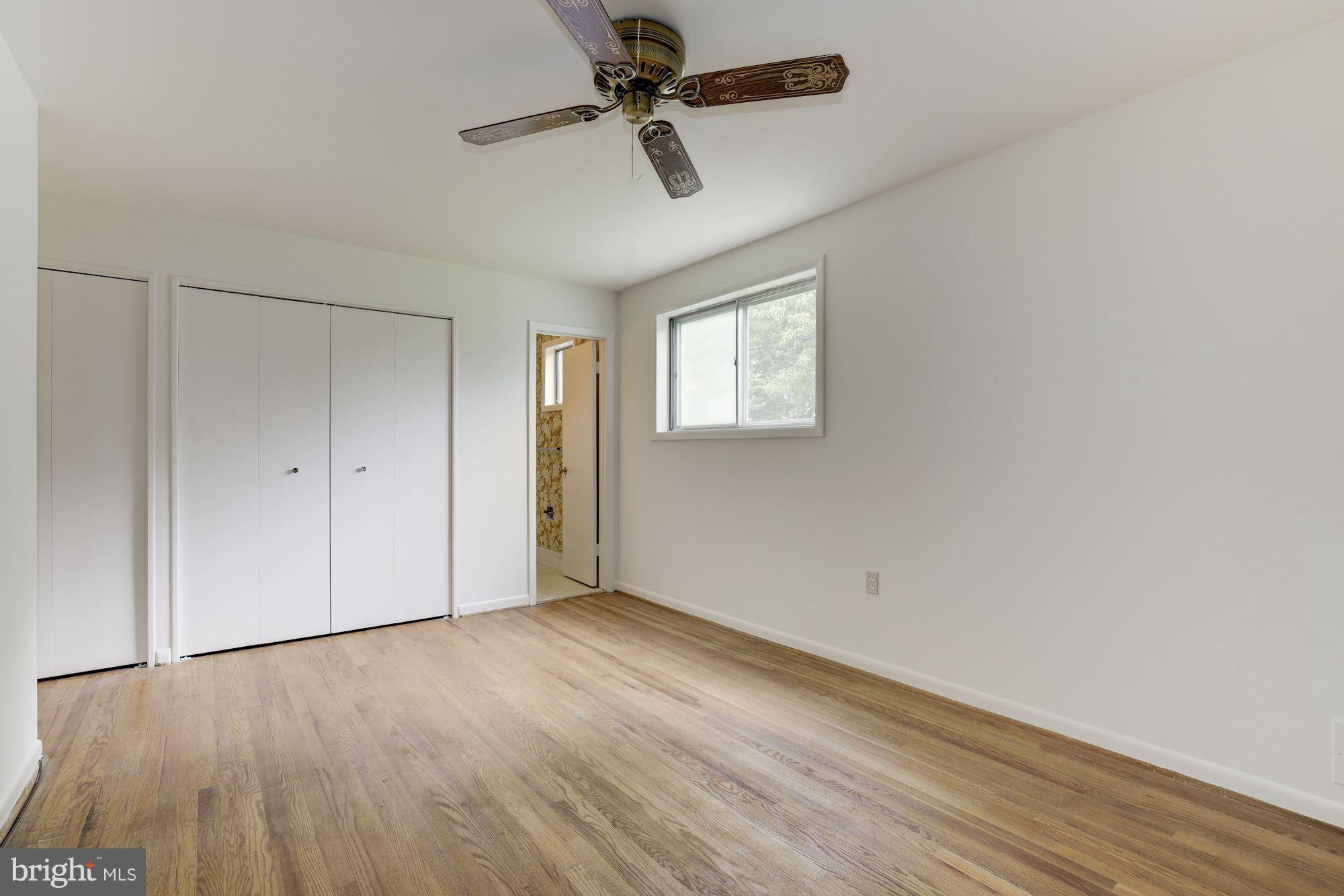 12121 Arbie Road Silver Spring, MD 20904 - Photo 17 of 30 Master bedroom w/private bath