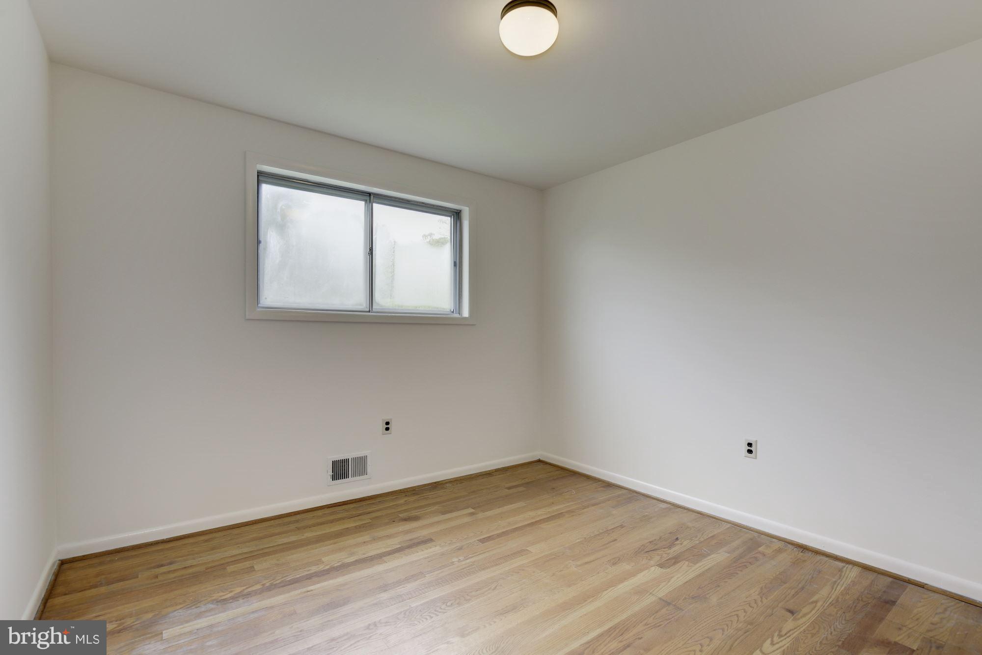 12121 Arbie Road Silver Spring, MD 20904 - Photo 23 of 30 Bedroom #4