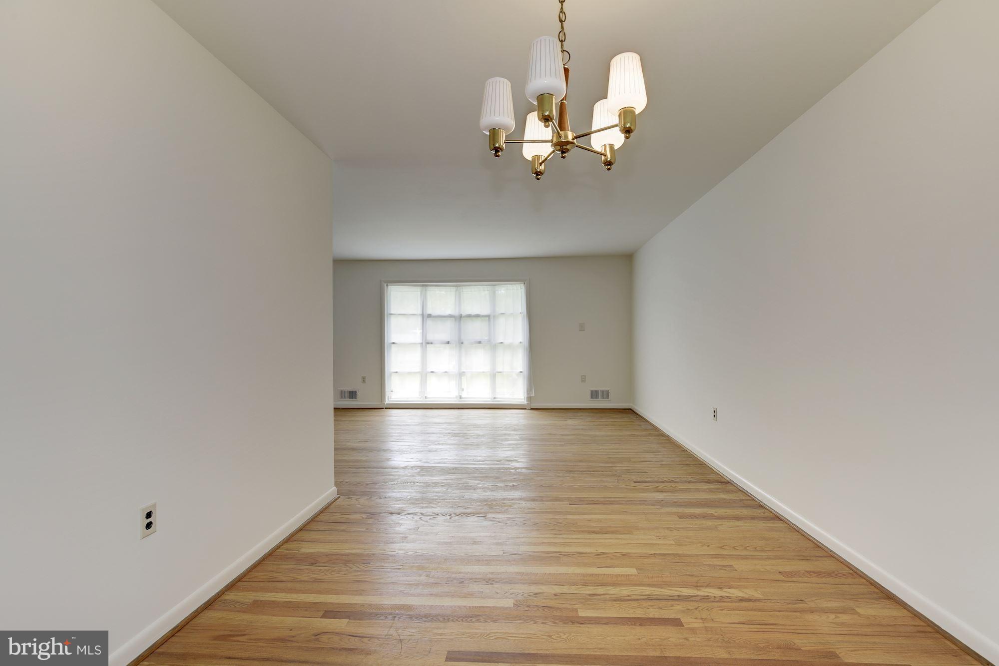 12121 Arbie Road Silver Spring, MD 20904 - Photo 8 of 30 Dining Room