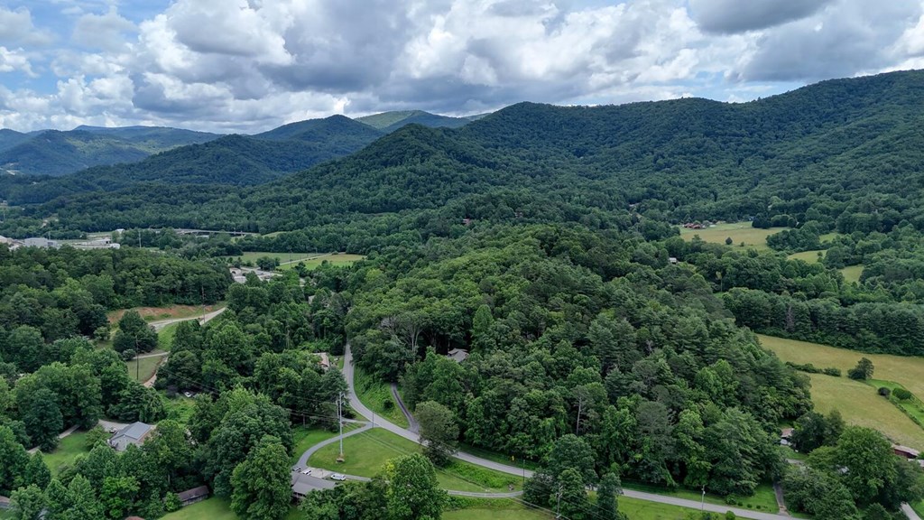 988 Yorkhouse Road Rabun Gap, GA 30568 - Photo 44 of 45 Gallery Image 44