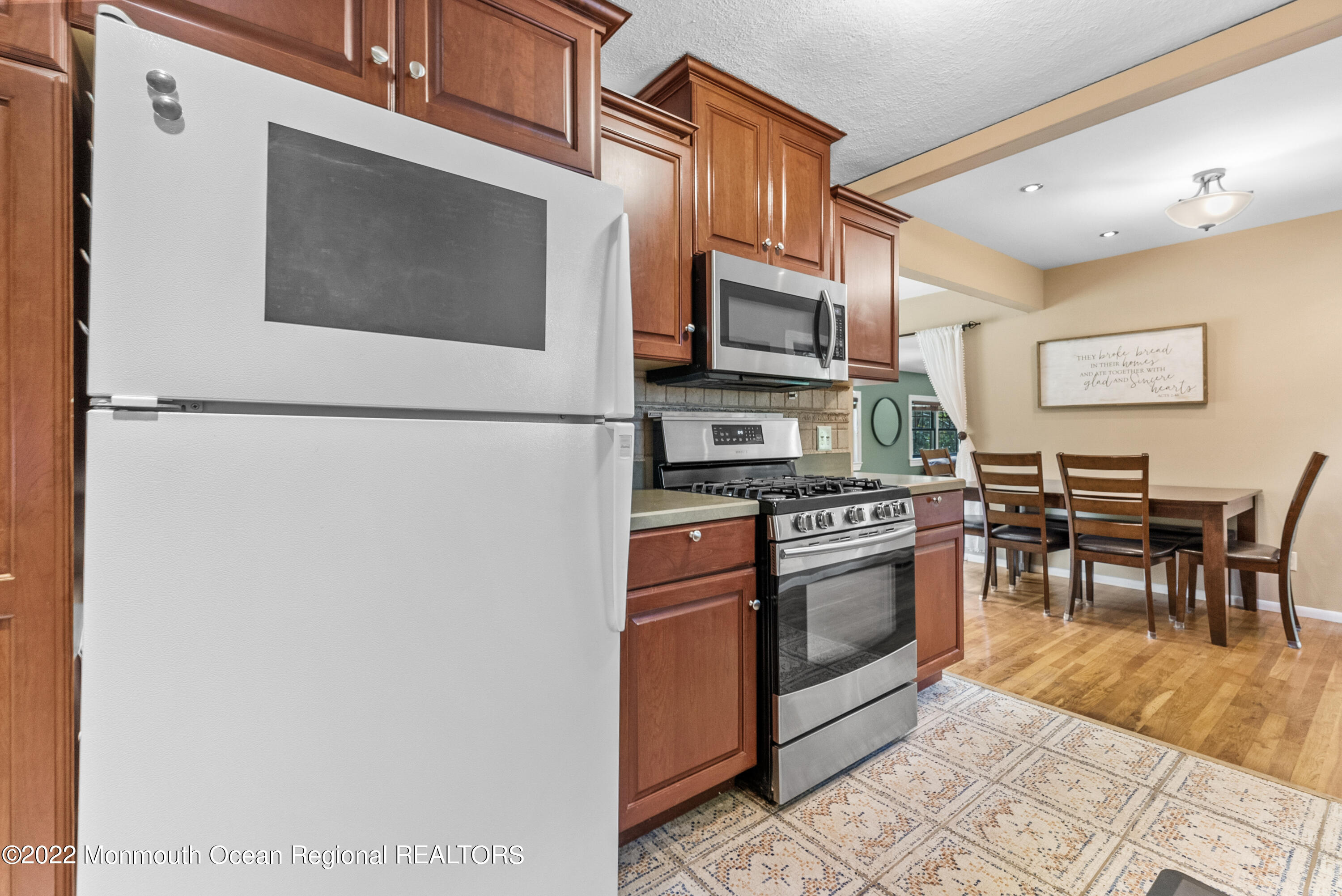 3 Spruce Road Howell, NJ 07731 - Photo 12 of 43 DSC01650