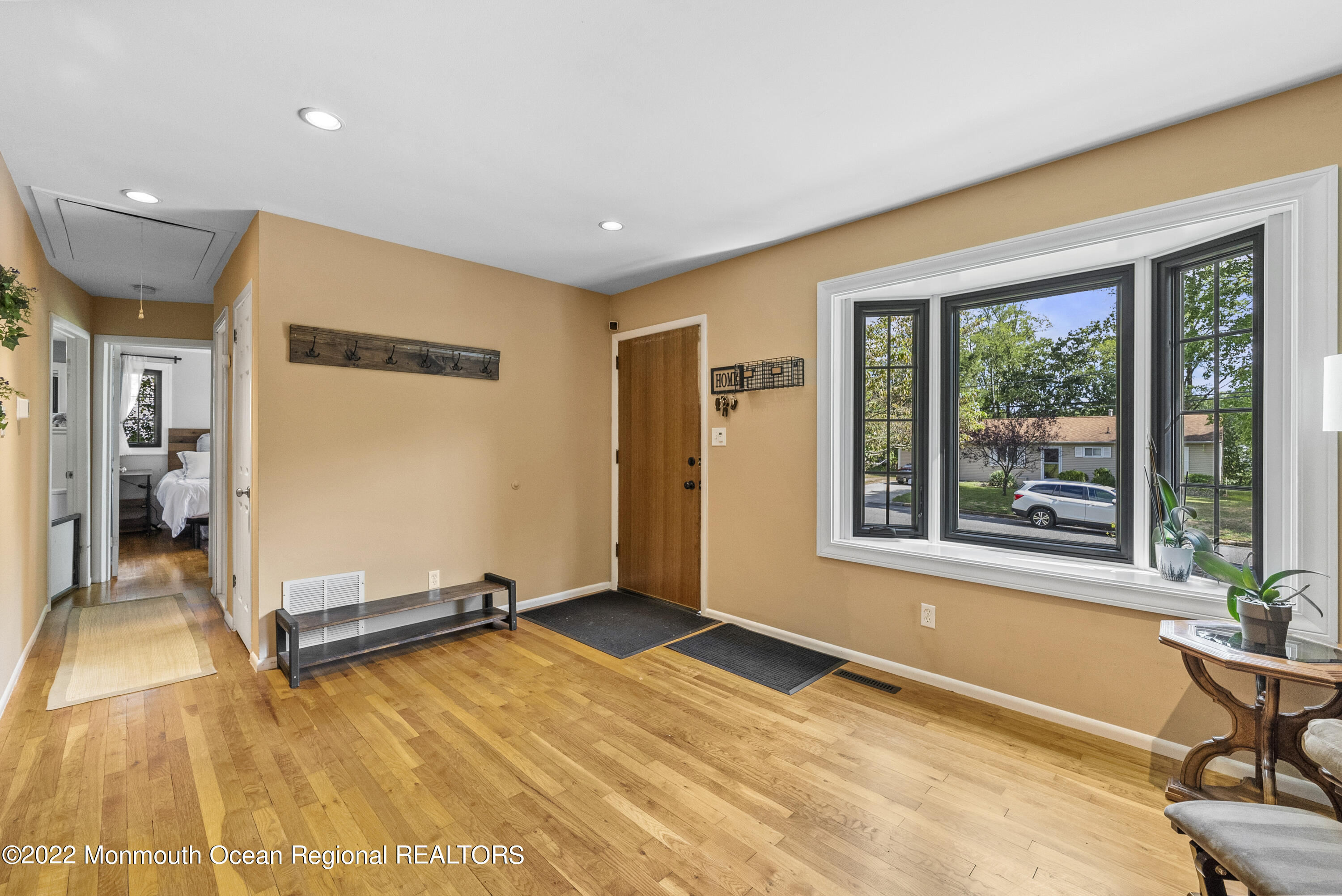 3 Spruce Road Howell, NJ 07731 - Photo 5 of 43 DSC01680