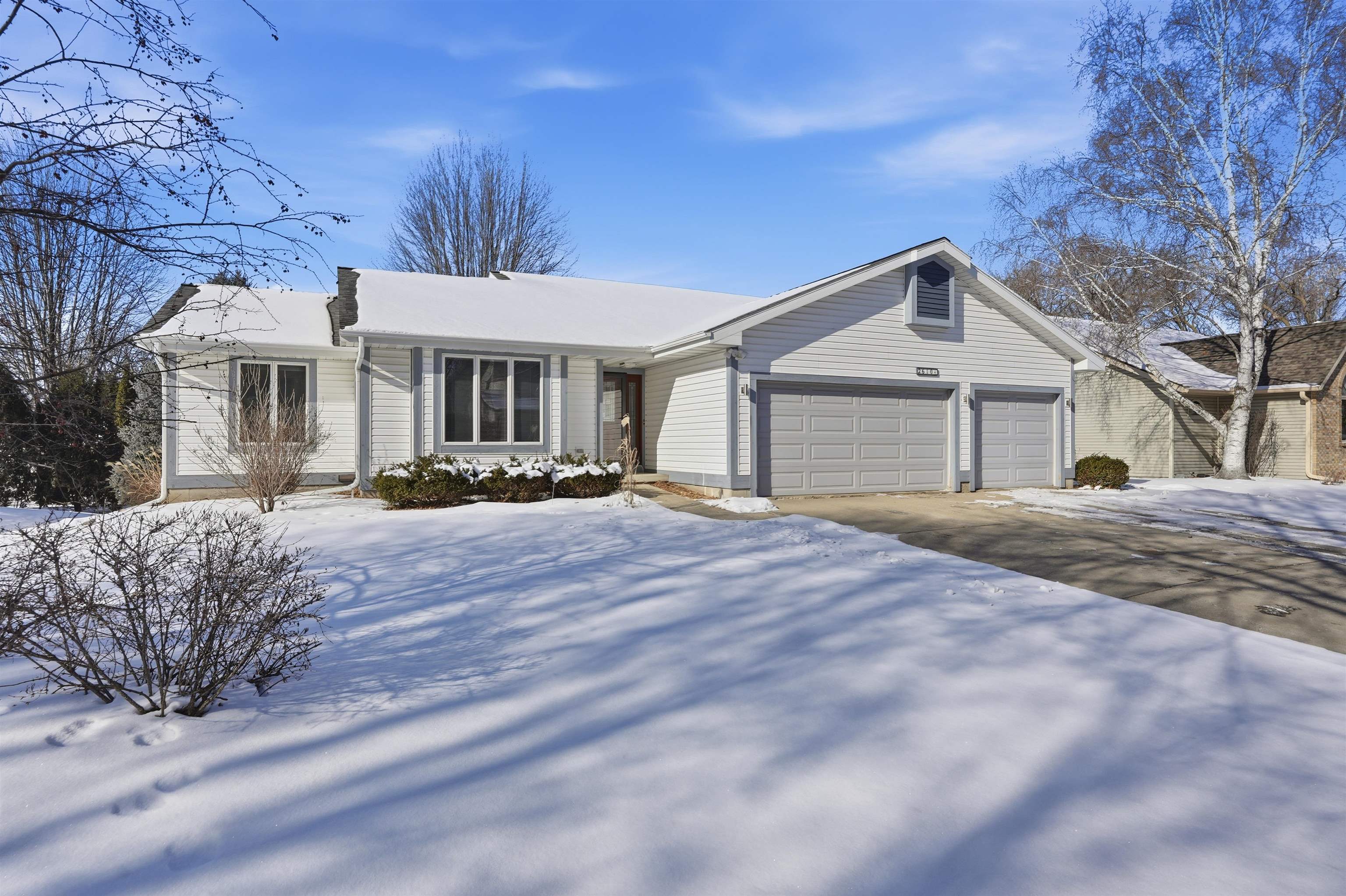 2610 Green Ridge Drive Madison, WI 53704 - Photo 11 of 66