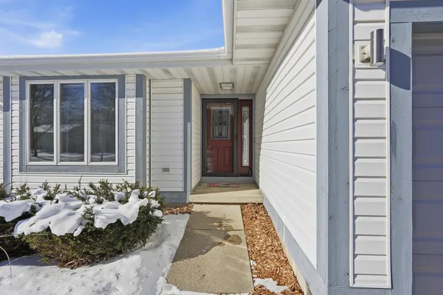 $599,900 | 2610 Green Ridge Drive, Madison, WI 53704