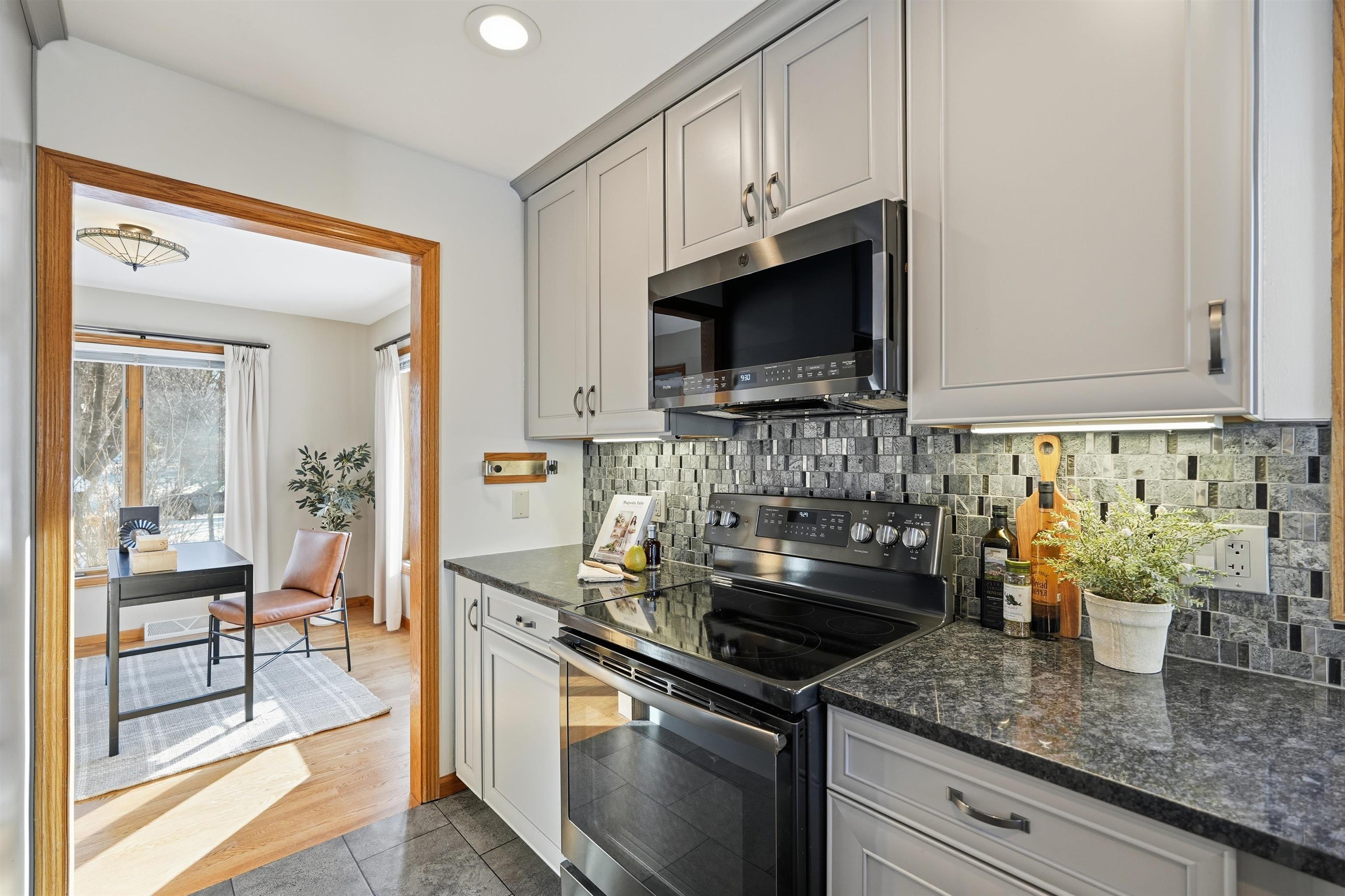 2610 Green Ridge Drive Madison, WI 53704 - Photo 27 of 66