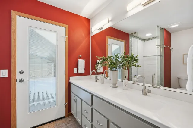 $599,900 | 2610 Green Ridge Drive, Madison, WI 53704