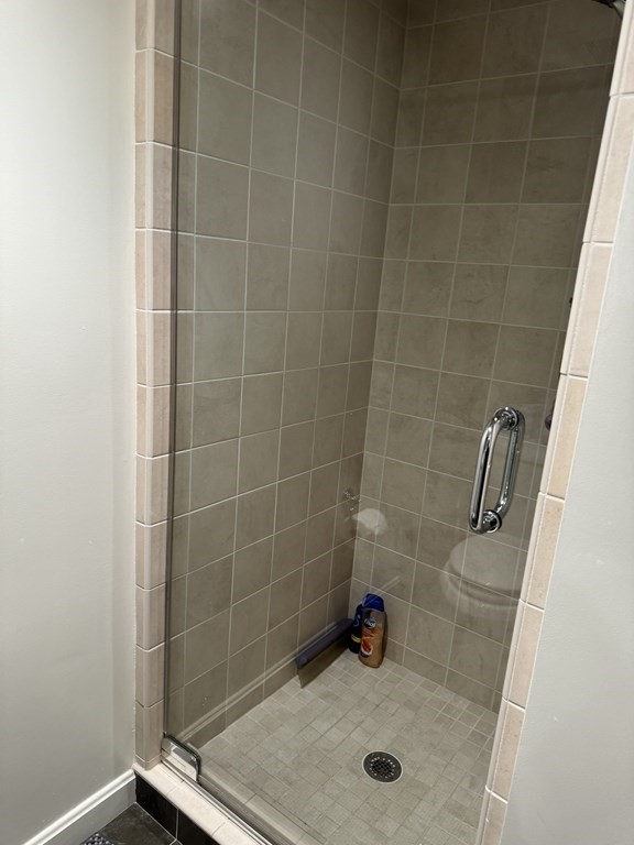 406 Paradise Road, Unit PH K Swampscott, MA 01907 - Photo 13 of 15 Gallery Image 13