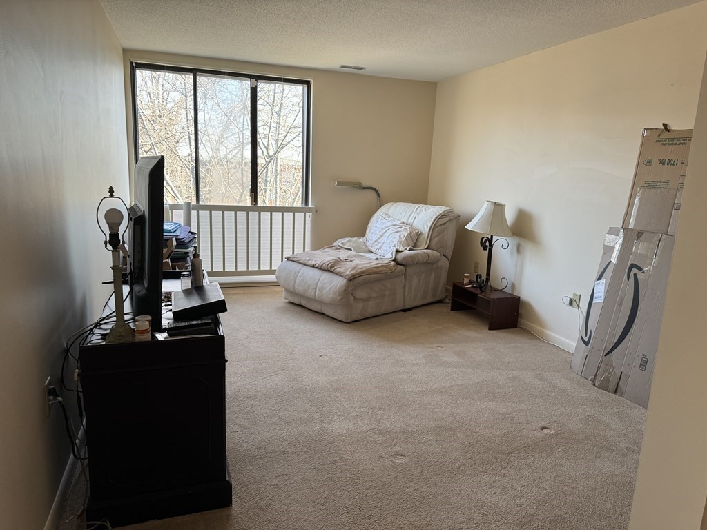 406 Paradise Road, Unit PH K Swampscott, MA 01907 - Photo 14 of 15 Gallery Image 14