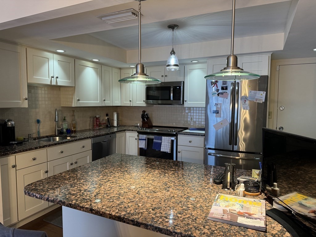 406 Paradise Road, Unit PH K Swampscott, MA 01907 - Photo 3 of 15 Gallery Image 3
