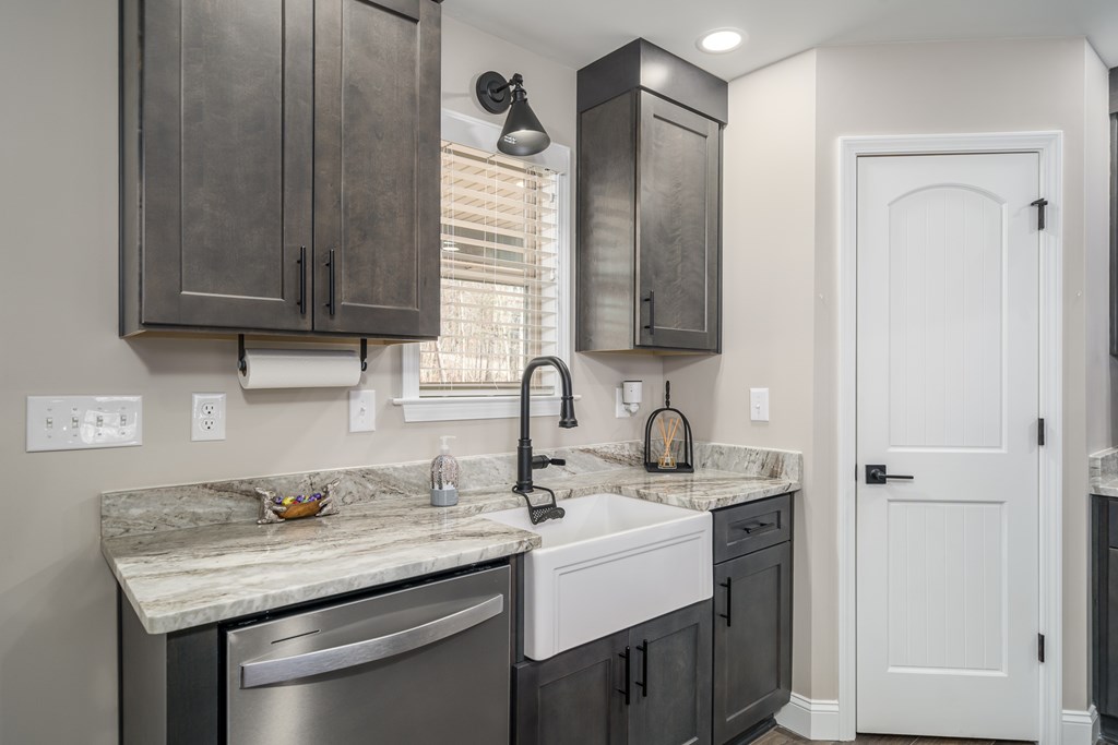 75 Modal Lane Ellijay, GA 30540 - Photo 7 of 28 Gallery Image 7