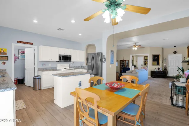 $590,000 | 26415 North 41st Street, Phoenix, AZ 85050