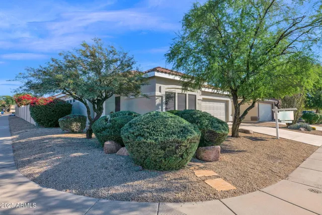 $590,000 | 26415 North 41st Street, Phoenix, AZ 85050