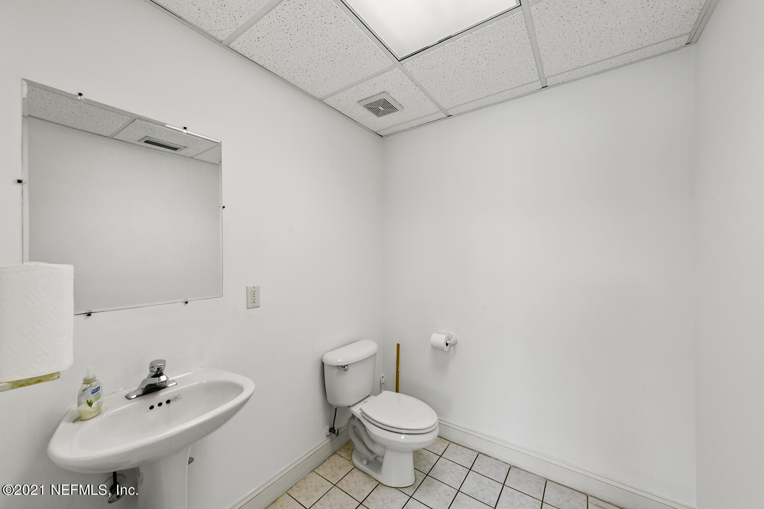 1611 Mayfair Road Jacksonville, FL 32207 - Photo 7 of 50 1611 Mayfair Rd Jacksonville-large-008-0