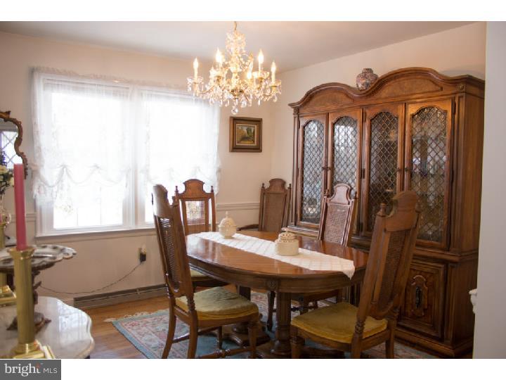 925 Joan Terrace Reading, PA 19611 - Photo 9 of 24 Dining Room