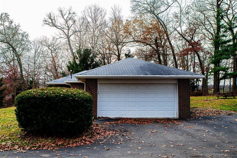 165 Old Glade Mill Road Valencia, PA 16059 - Photo 7 of 23 2 car attached garage