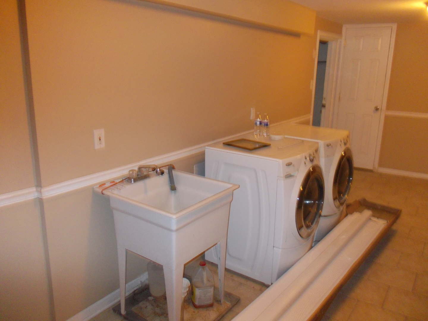 4145 Eberly Avenue Brookfield, IL 60513 - Photo 13 of 13 a utility room with dryer and washer