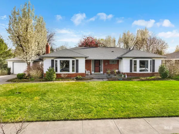 $479,900 | 1532 11th Avenue North, Twin Falls, ID 83301