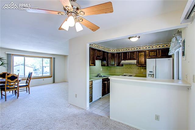 4506 Ridgeglen Road Colorado Springs, CO 80918 - Photo 10 of 30