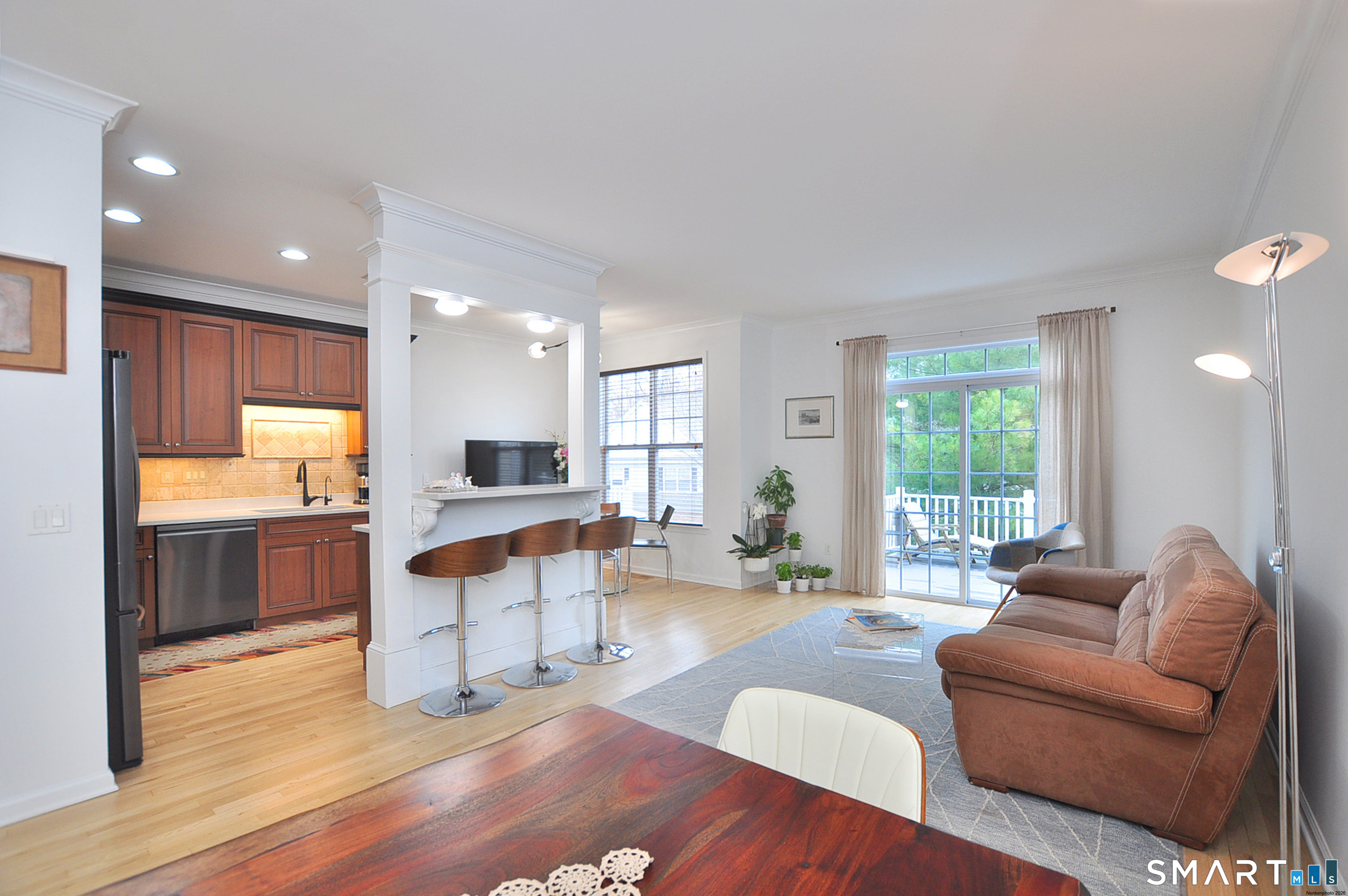57 Goodwin Circle Hartford, CT 06105 - Photo 7 of 40