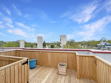 $4,200 | 517 South Boulevard, Evanston, IL 60202