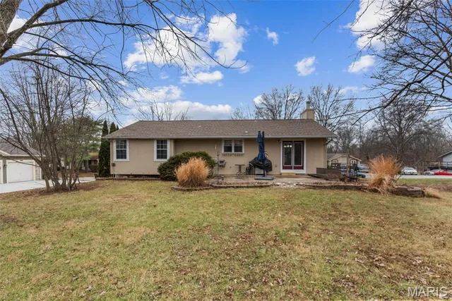 $298,000 | 922 Ampere Place, Lake St. Louis, MO 63367