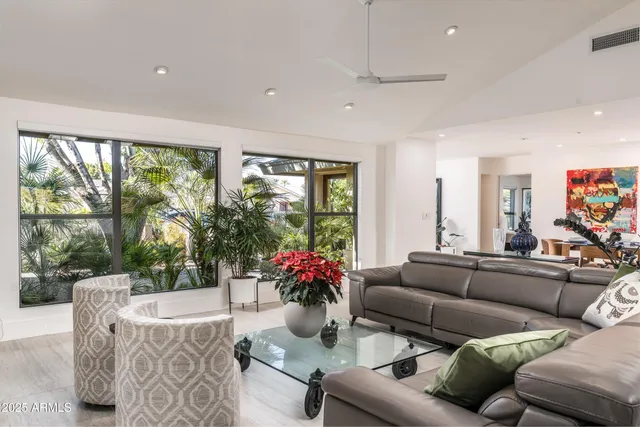 $1,745,000 | 3123 North 47th Place, Phoenix, AZ 85018