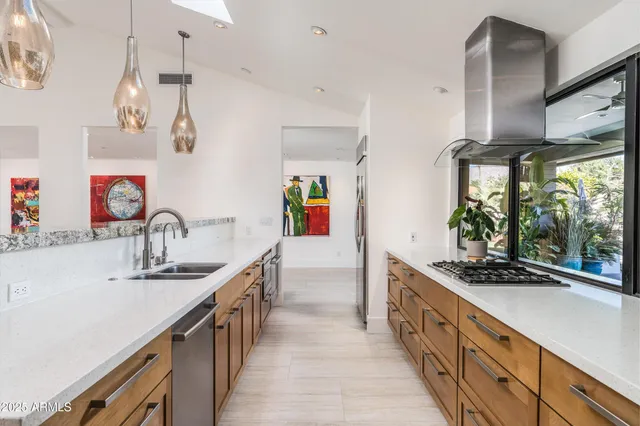 $1,745,000 | 3123 North 47th Place, Phoenix, AZ 85018