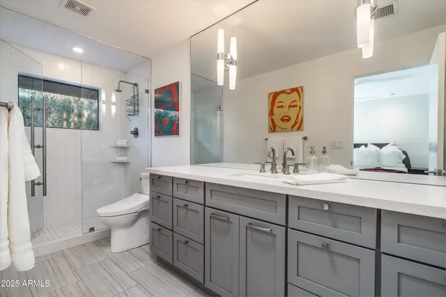 $1,745,000 | 3123 North 47th Place, Phoenix, AZ 85018