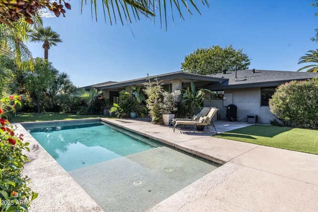 $1,745,000 | 3123 North 47th Place, Phoenix, AZ 85018