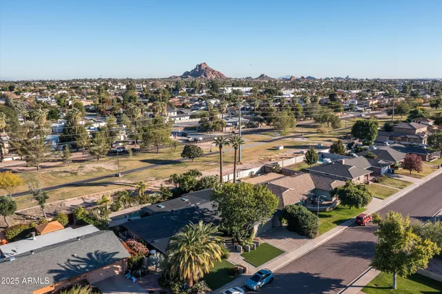 $1,745,000 | 3123 North 47th Place, Phoenix, AZ 85018