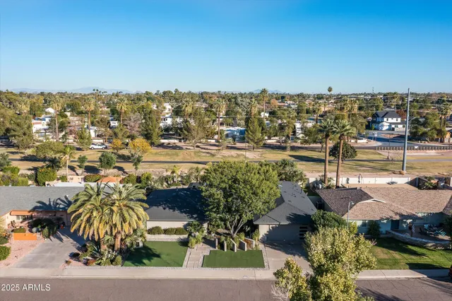 $1,745,000 | 3123 North 47th Place, Phoenix, AZ 85018