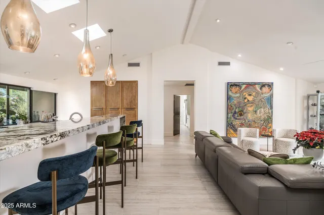 $1,745,000 | 3123 North 47th Place, Phoenix, AZ 85018