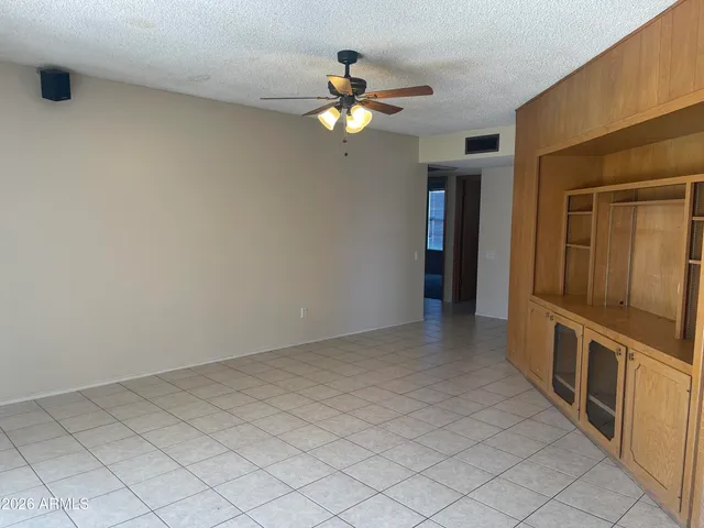 $1,900 | 3109 West Augusta Avenue, Phoenix, AZ 85051