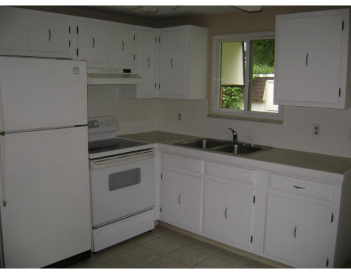 93 Nepaug Road Narragansett, RI 02882 - Photo 2 of 8