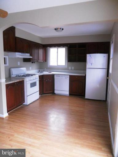 7226 Reservoir Road Springfield, VA 22150 - Photo 8 of 11 Kitchen