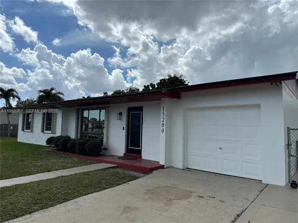 $685,000 | 15200 Southwest 109th Avenue, Miami, FL 33176