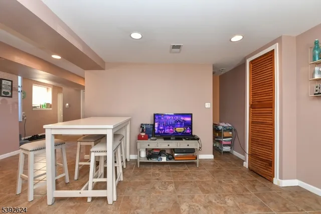 $629,900 | 2 Lincoln Place, Moonachie, NJ 07074