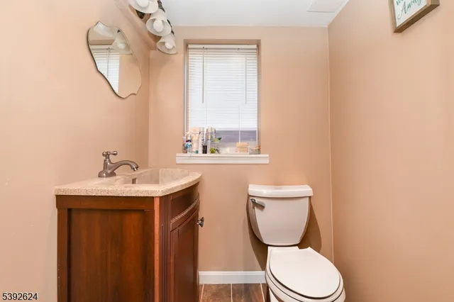 $629,900 | 2 Lincoln Place, Moonachie, NJ 07074