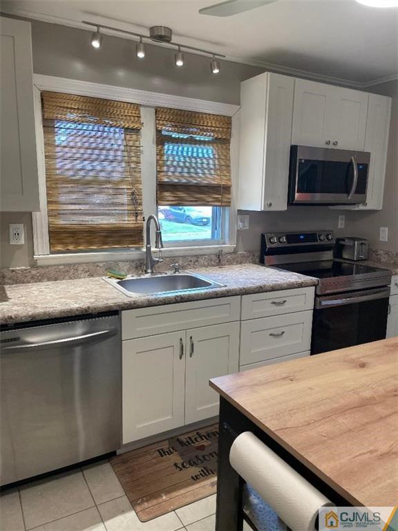 7 Burnham Road East Brunswick, NJ 08816 - Photo 2 of 24