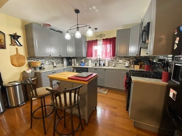 56 Chatham Road Everett, MA 02149 - Photo 4 of 32