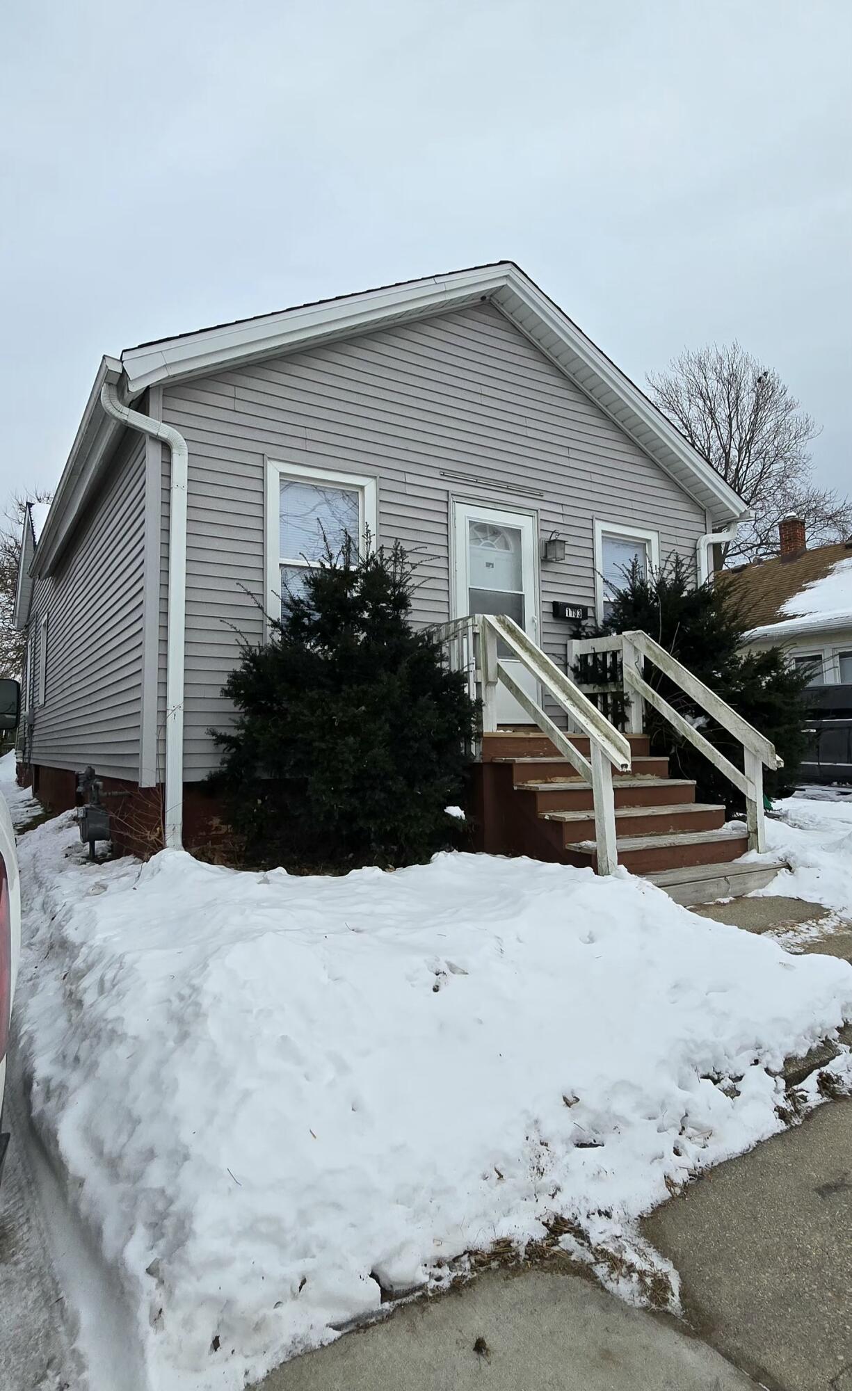 1133 Grand Avenue Racine, WI 53403 - Photo 1 of 1 20251213_130250 - Copy