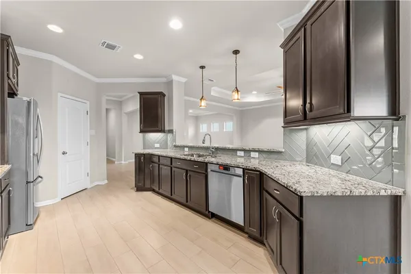 $599,950 | 213 Lasata Lane, Belton, TX 76513