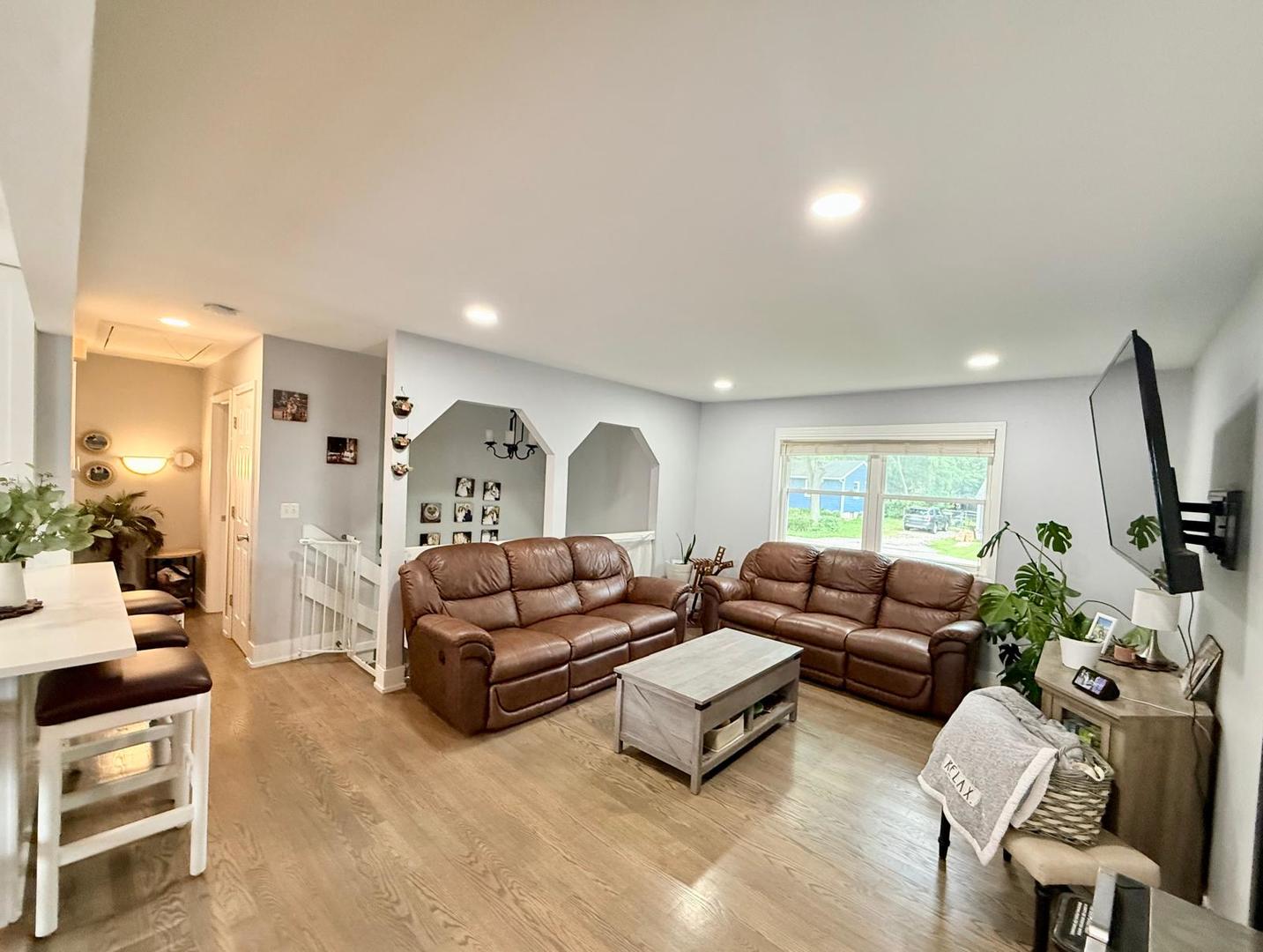 6705 Pheasant Trail Cary, IL 60013 - Photo 4 of 25