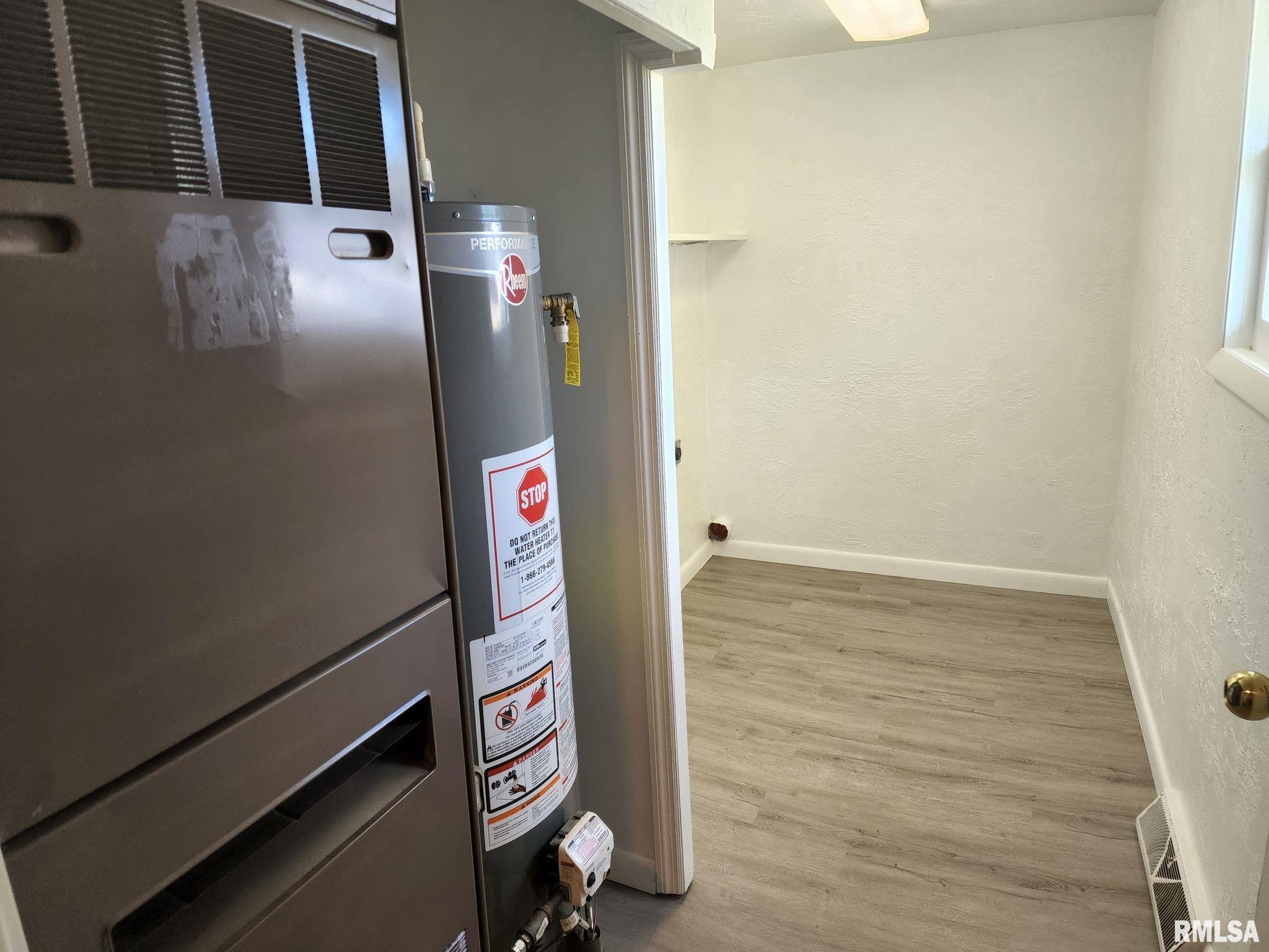 711 South Thomas Street Christopher, IL 62822 - Photo 22 of 24