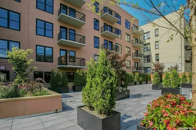 $18,000,000 | 31-77 37th Street | Astoria