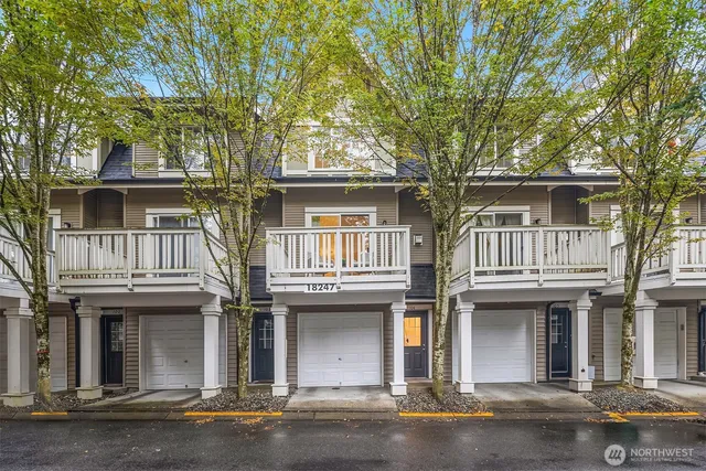 $645,000 | 18247 Northeast 96th Way, Unit 104, Redmond, WA 98052