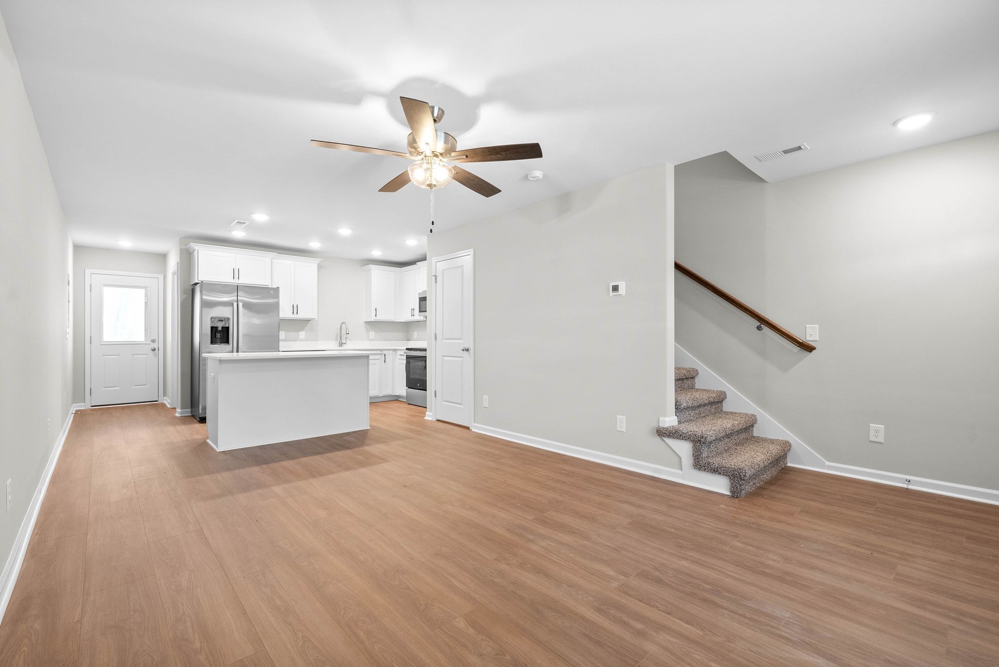 905 Center Road, Unit C Clarksville, TN 37042 - Photo 6 of 28 Gallery Image 6