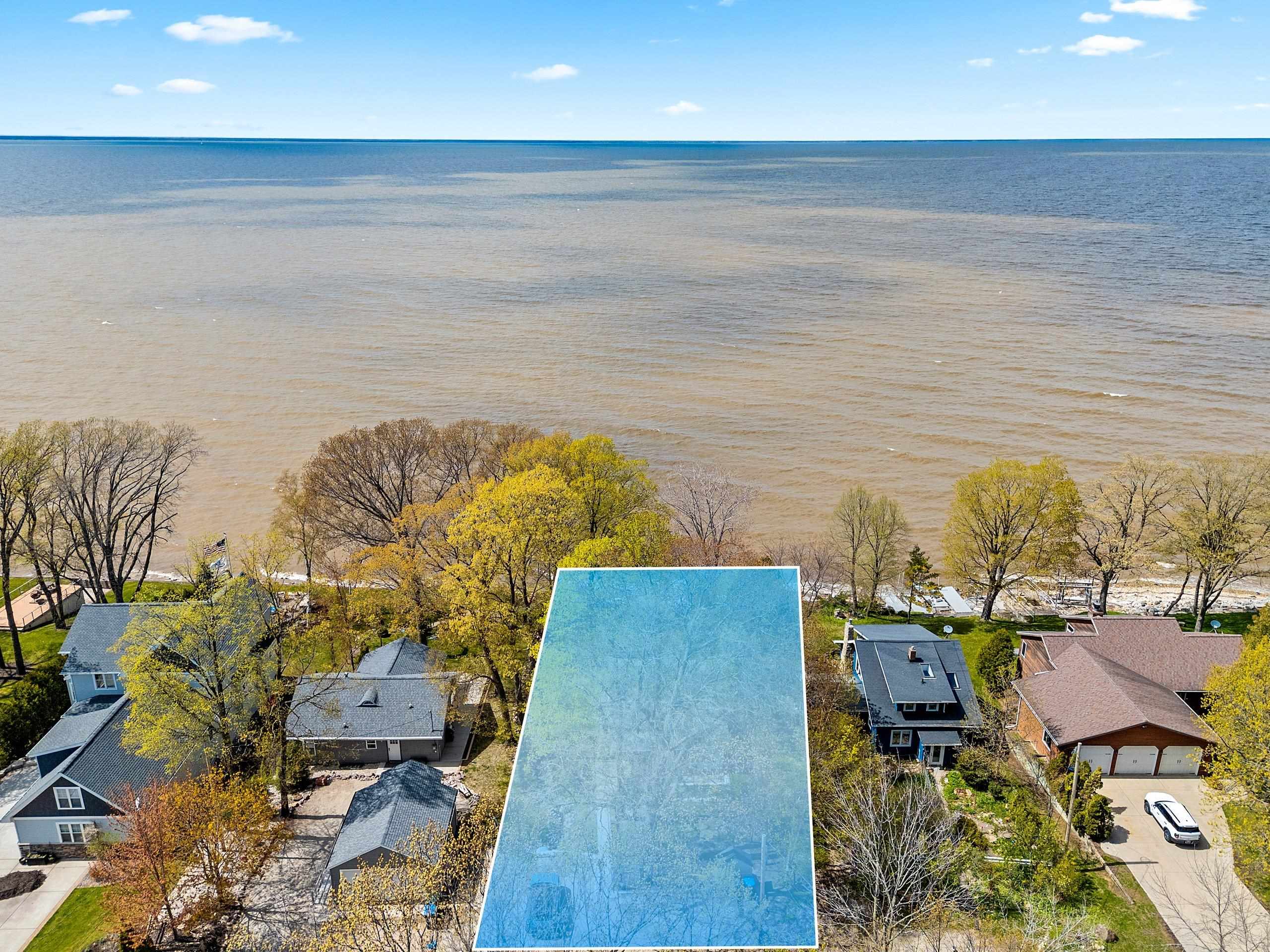 5083 Edgewater Beach Road Green Bay, WI 54311 - Photo 39 of 43