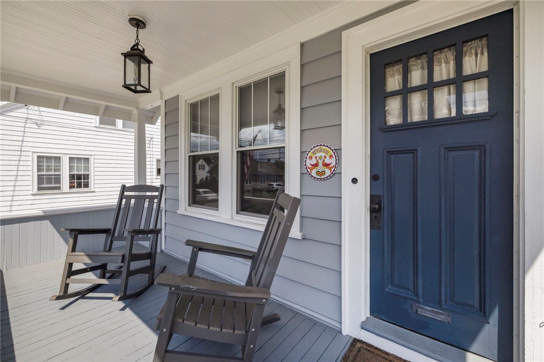 46 Windsor Road Pawtucket, RI 02861 - Photo 3 of 42