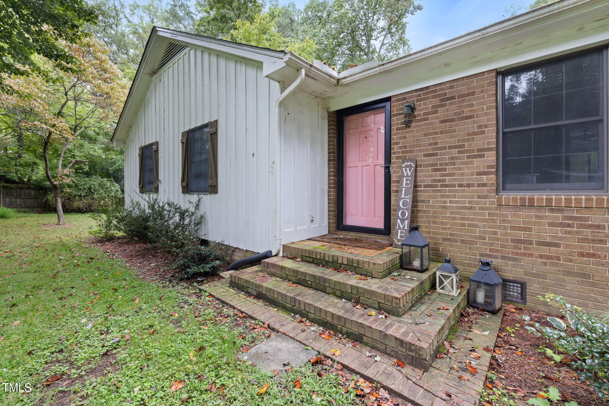 5811 Anele Road Durham, NC 27712 - Photo 4 of 36 8-web-or-mls-7K5A1834
